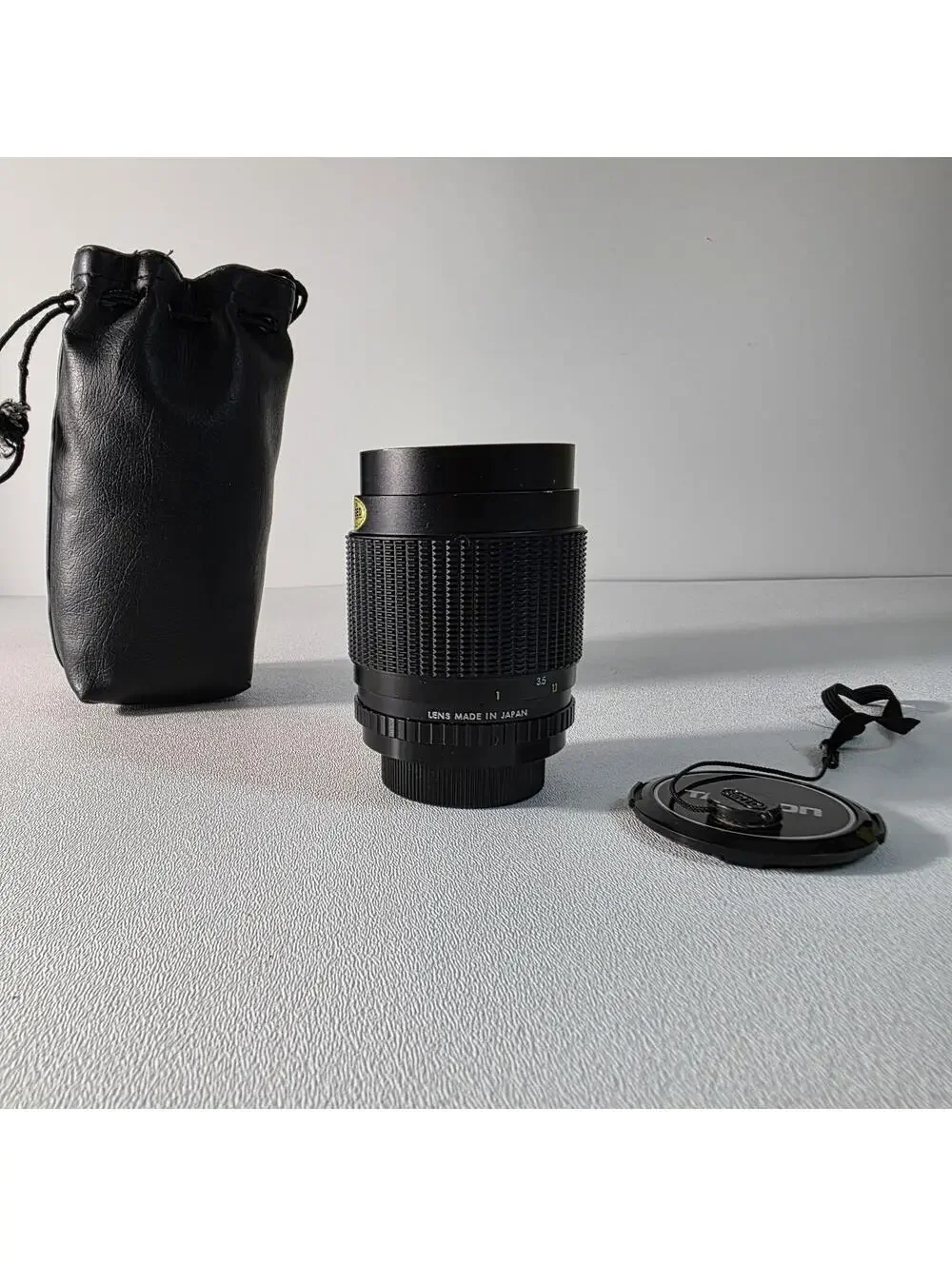 Tamron F 1:2.8/135mm Multi/C 052 Camera Lens Made in Japan M42 Mount